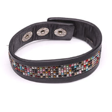 Last inn bildet i Galleri-visningsprogrammet, Armbånd, blingbling, med trykknapper, finnes i 10 farger