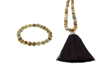 Last inn bildet i Galleri-visningsprogrammet, Sett med kjede og armbånd i tromlet stein